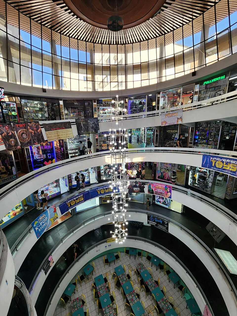 Galería Dos Caracoles en Providencia